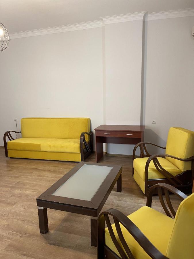 Aristocrat Hotel Tbilisi ภายนอก รูปภาพ
